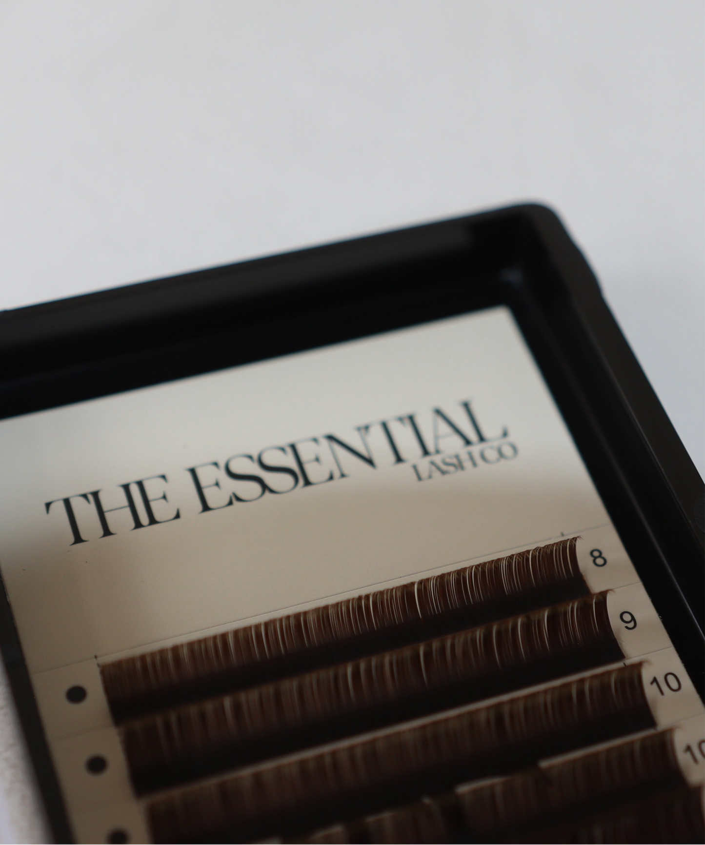 Brown Flat Classic Lash Extensions - Mixed Tray